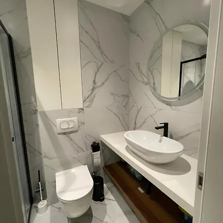 Uzelac Apartment - Pool & Sea View In Makarska * Макарска