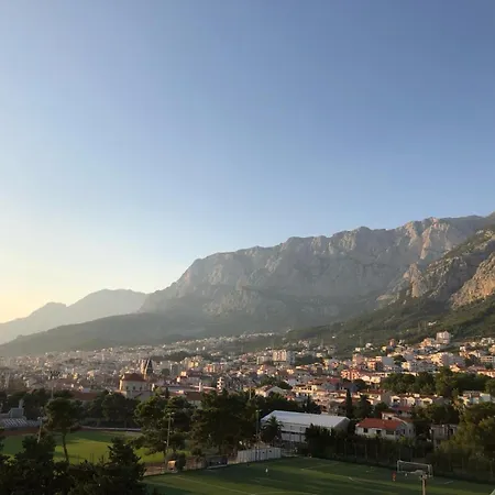 Uzelac - Pool & Sea View In * Makarska