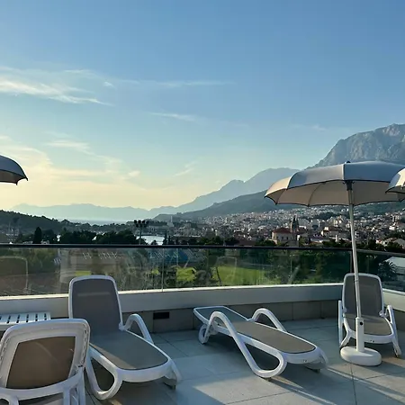 Uzelac - Pool & Sea View In Lägenhet Makarska
