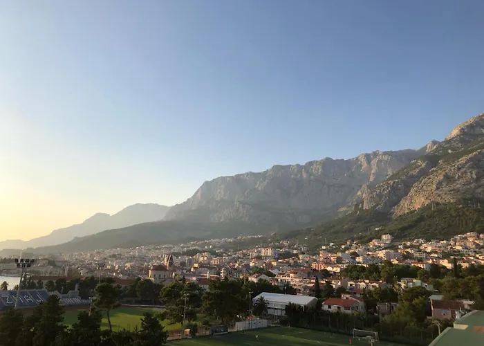 Uzelac - Pool & Sea View In * Makarska