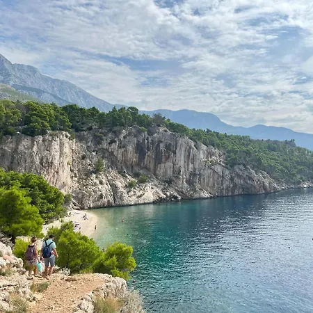 Uzelac Apartment - Pool & Sea View In Makarska Apartman